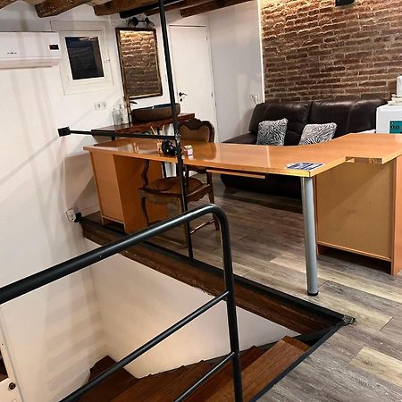 Habitacion Para Grupos Hasta 8 En Plena Rambla De Cataluna Barcelona Ngoại thất bức ảnh