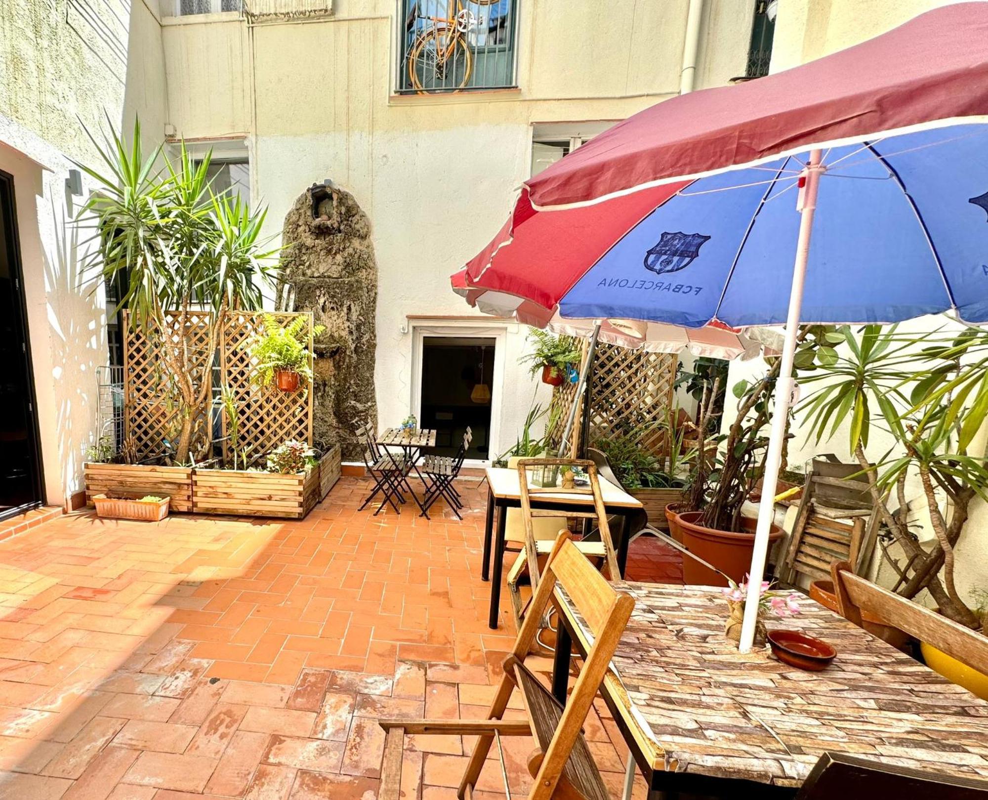 Habitacion Para Grupos Hasta 8 En Plena Rambla De Cataluna Barcelona Ngoại thất bức ảnh