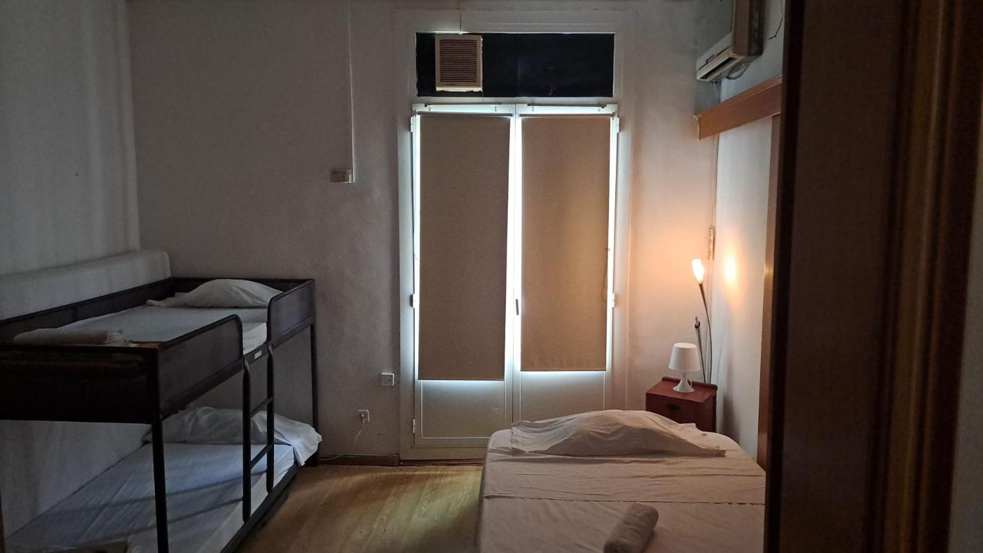 Habitacion Para Grupos Hasta 8 En Plena Rambla De Cataluna Barcelona Ngoại thất bức ảnh