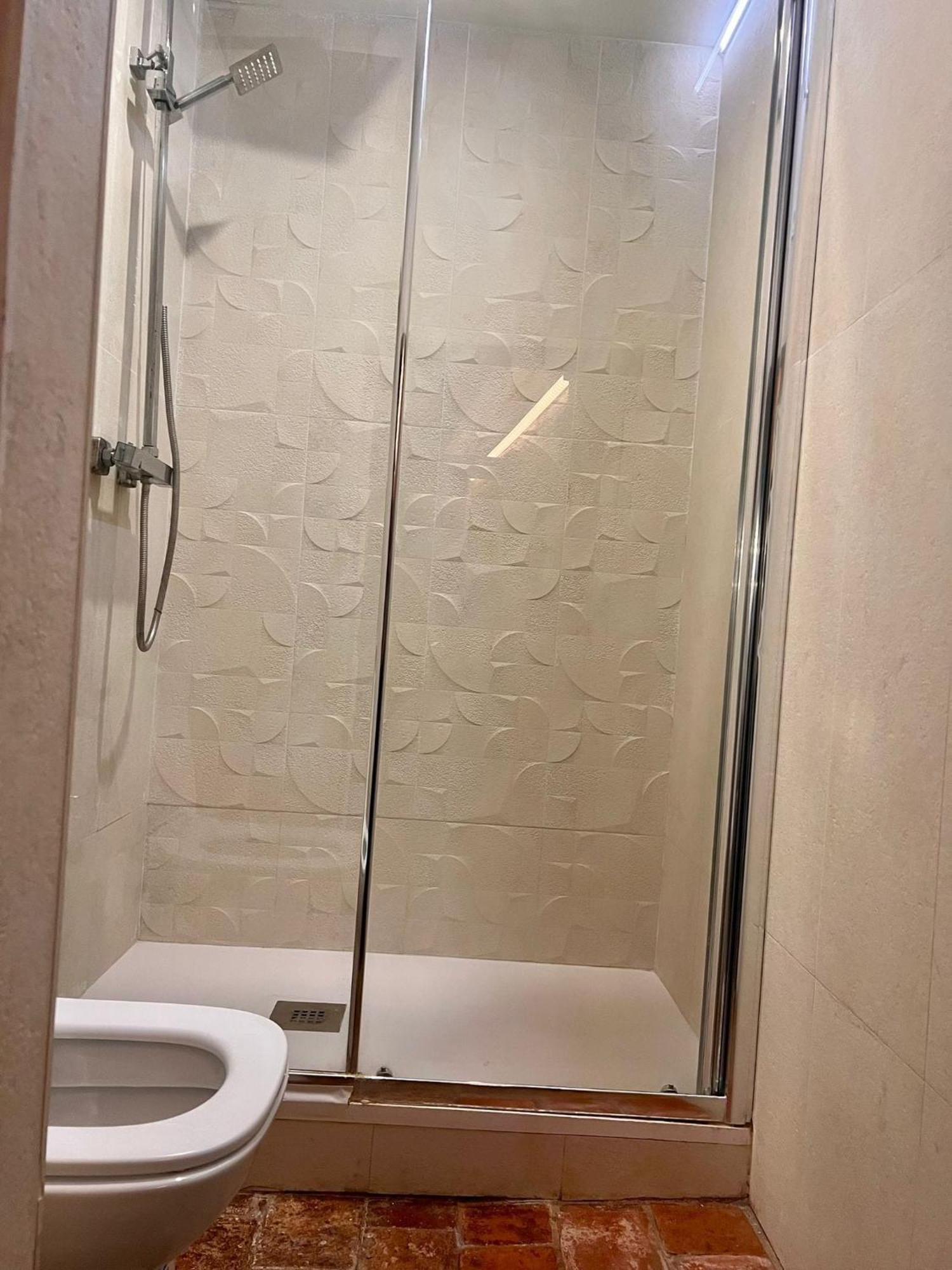 Habitacion Para Grupos Hasta 8 En Plena Rambla De Cataluna Barcelona Ngoại thất bức ảnh