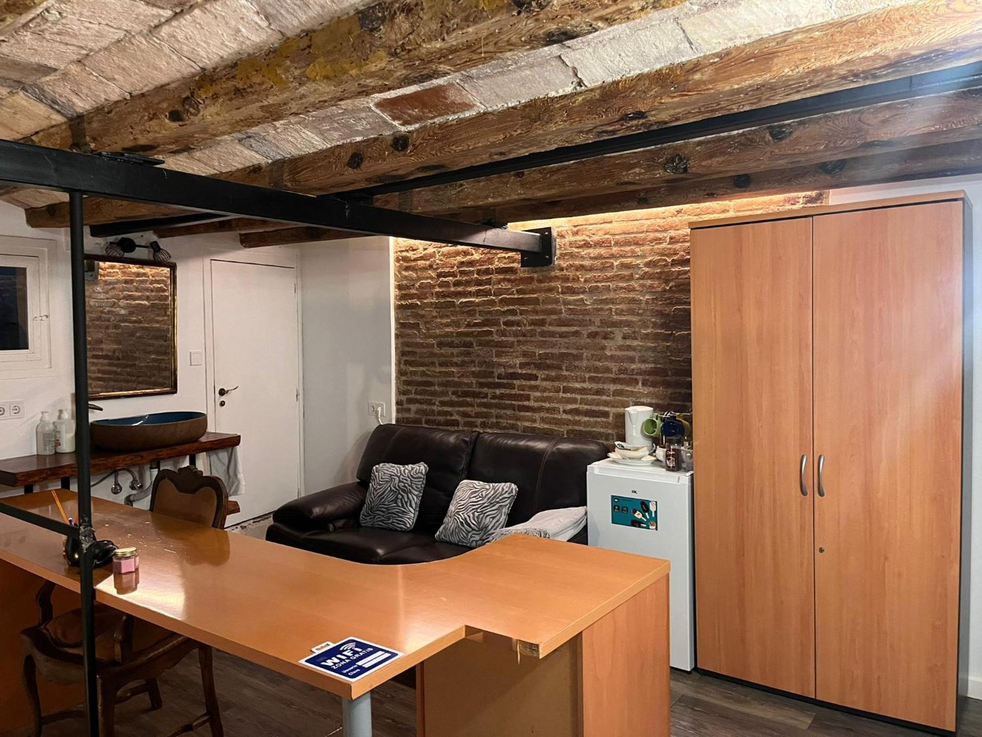 Habitacion Para Grupos Hasta 8 En Plena Rambla De Cataluna Barcelona Ngoại thất bức ảnh