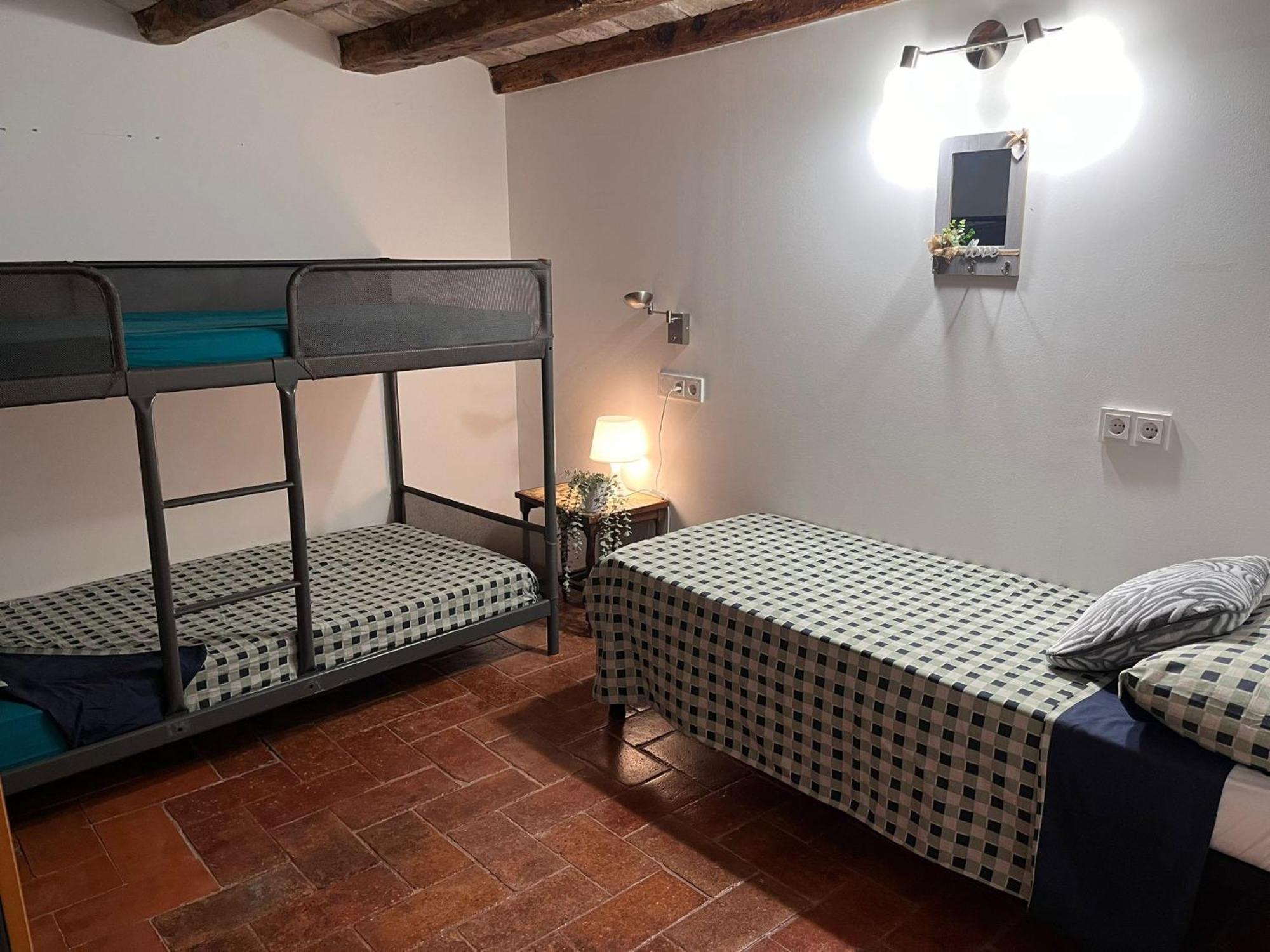 Habitacion Para Grupos Hasta 8 En Plena Rambla De Cataluna Barcelona Ngoại thất bức ảnh